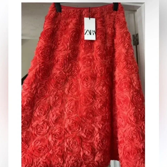 Zara long textured skirt - Picture 8 of 11